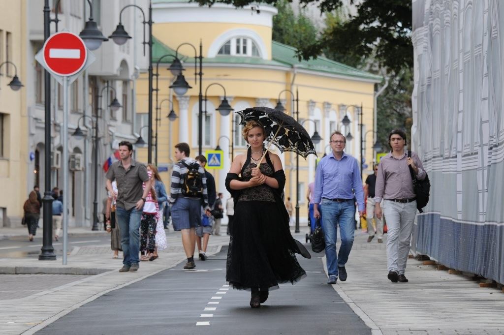 Народ в центре москвы