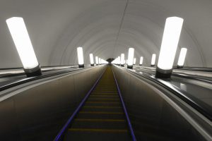 Эскалатор на станции метро «Бауманская» закроется на ремонт. Фото: архив, «Вечерняя Москва»