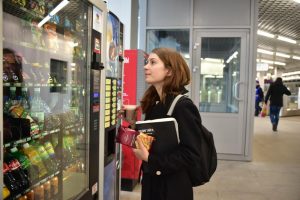 Торговые автоматы появились на 19 станциях МЦК. Фото: архив, «Вечерняя Москва»