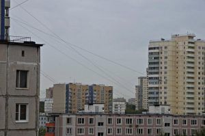 Ремонт кровли дома на Садовой-Черногрязской улице закончат в сентябре. Фото: Мария Иванова, «Вечерняя Москва»