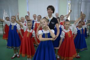 Юных горожан пригласили на мастер-класс по танцам. Фото: Наталья Феоктистова, «Вечерняя Москва»