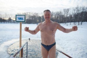 Закаляемся в мороз: крещенские купания пройдут на 60 московских площадках. Фото: архив, «Вечерняя Москва»