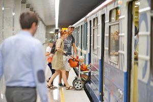 С начала года столичное метро перевезло более миллиарда пассажиров. Фото:Александр Кожохин, «Вечерняя Москва»