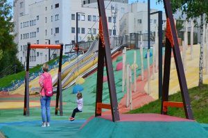 Экскурсию по детским площадкам проведут сотрудники «Некрасовки». Фото: сайт мэра Москвы