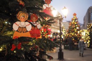 Еще 11 пунктов сбора новогодних подарков «Москва помогает» открылись в столице. Фото: архив, «Вечерняя Москва»
