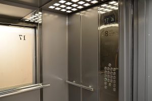 Новые лифты установят в историческом здании в Кривоколенном переулке. Фото: Анна Быкова