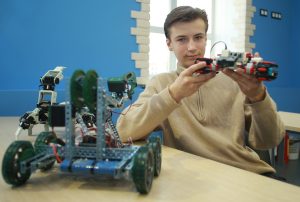 Школьники поучаствуют в турнире по робототехнике. Фото: Наталия Нечаева, «Вечерняя Москва»