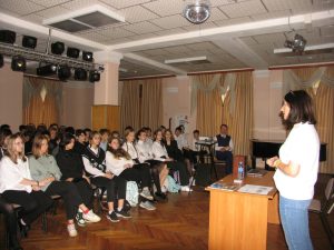 Ученики школы №354 имени Дмитрия Карбышева посетили профориентационную лекцию. Фото со страницы учебного заведения в социальных сетях. 