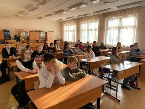 Ученикам школы №345 рассказали о писателе Сергее Михалкове. Фото со страницы школы в социальных сетях
