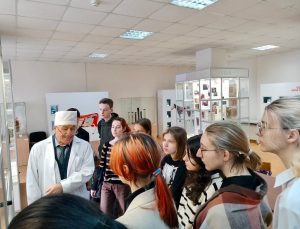 Ученики «Школы на Яузе» посетили с экскурсией Ветеринарную академию имени Скрябина. Фото: социальные сети учреждения
