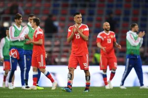 Экс-игрок сборной РФ Александр Самедов примет участие в мастер-классе для юных футболистов в столице. Фото: Департамент спорта города Москвы