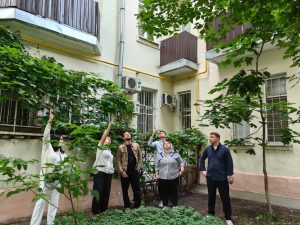 Обход двора провел глава управы района. Фото: страница управы Басманного района в социальных сетях