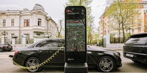 Электрозарядную станцию открыли в этом году в районе. Фото: пресс-служба Департамента транспорта и развития дорожно-транспортной инфраструктуры города Москвы