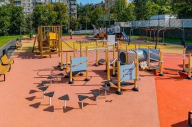 Научную детскую площадку оборудовали на стадионе «Металлург». Фото: пресс-служба Департамента капитального ремонта города Москвы