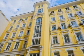 Дом-замок в районе привели в порядок в рамках программы капремонта. Фото: Фонд капитального ремонта многоквартирных домов города Москвы