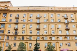 Дом с дентикулами восстановят в районе. Фото: Фонд капитального ремонта многоквартирных домов города Москвы