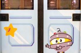 Тематический поезд пустили на Арбатско-Покровской линии метро. Фото: пресс-служба Московского метрополитена