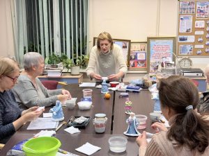 Мастер-класс провели в управе района. Фото: страница управы Басманного района