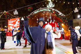 Развлекательная программа прошла на новогодних каникулах в Саду имени Н.Э. Баумана. Фото: пресс-служба Департамента культуры города Москвы