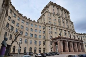 Представители МГТУ имени Н.Э. Баумана и ЯНАО заключили договор о сотрудничестве. Фото: Анна Быкова, «Вечерняя Москва»