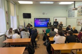 Просветительское мероприятие провели юные парламентарии района. Фото: страница Молпалаты района в социальных сетях