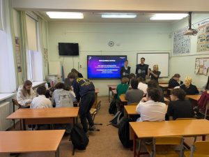 Просветительское мероприятие провели юные парламентарии района. Фото: страница Молпалаты района в социальных сетях